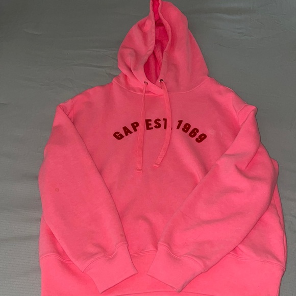 GAP - Picture 1 of 1